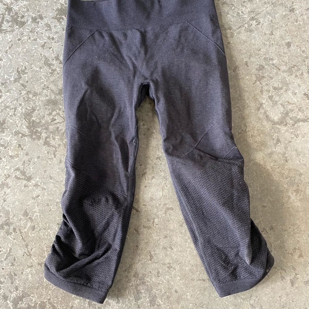 Cropped girls ivivva leggings!